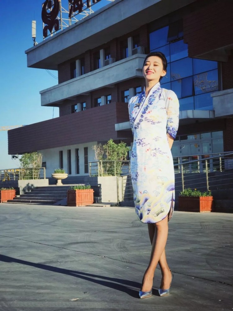 海南航空第五代乘务员制服,古典与现代美的极致融合