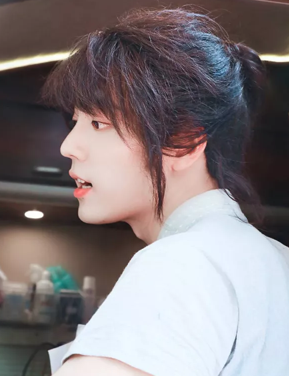 李现和王一博都撑不起来这个古装刘海,肖战却完全驾驭