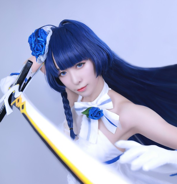 雷电芽衣崩坏3cosplay圣芙蕾雅学园高中部的学生