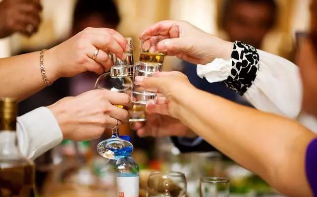 酒精的"终结者",酒前吃2粒,酒量翻一倍,酒后不宿醉不难受