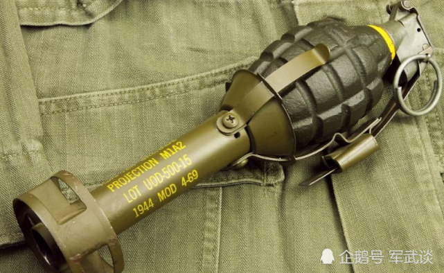 美军一般通过mk ii型手榴弹上的颜色来区分其用途,除了常规型号之外