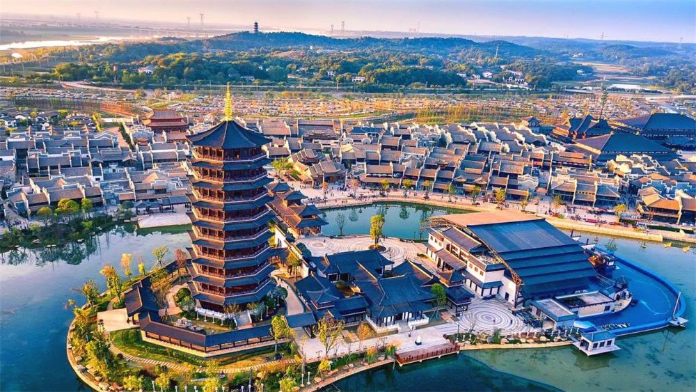 东莞长沙经济总量_湖南长沙涉外经济学院(2)