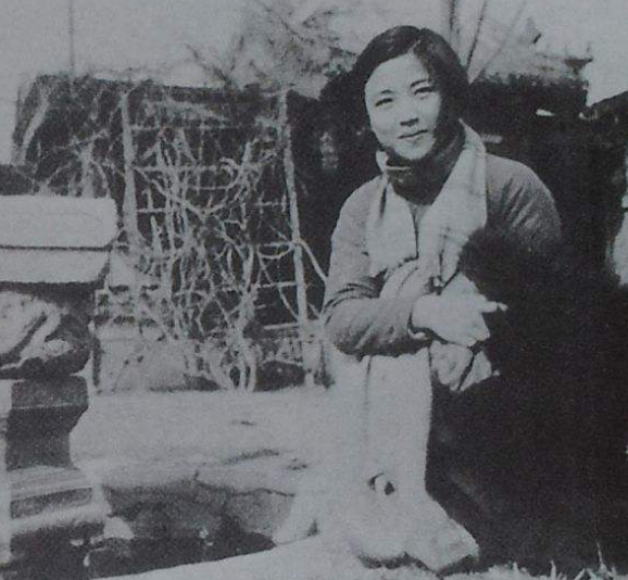 饶漱石原配妻子,坚强的革命女性,晚年嫁任弼时秘书,享年100岁!