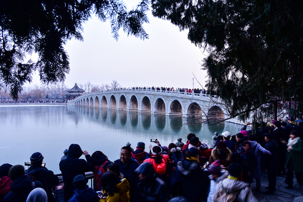实拍北京冬季颐和园 景色独特像是梦境