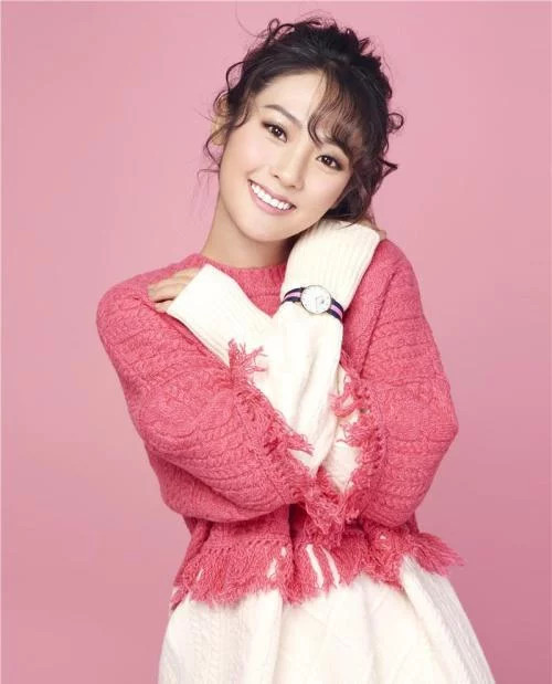 1994年出生的中国女星,1991年出生的女星 邢菲,1994年10月1日出生于北京市朝阳区,中国内地女演员