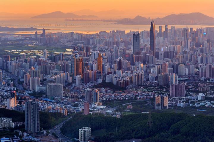 深圳市龙华区gdp过万亿城市_深圳GDP超越穗港,在全球居于什么段位