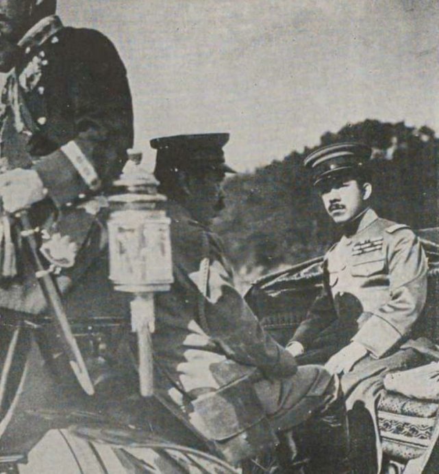 1926年12月25日,日本大正天皇去世