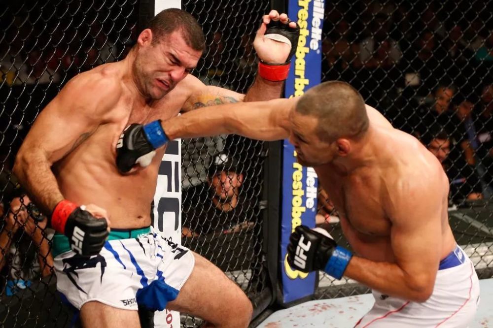 ufc十年回顾之2011年:"蜘蛛"成就永世经典 "骨头"琼斯