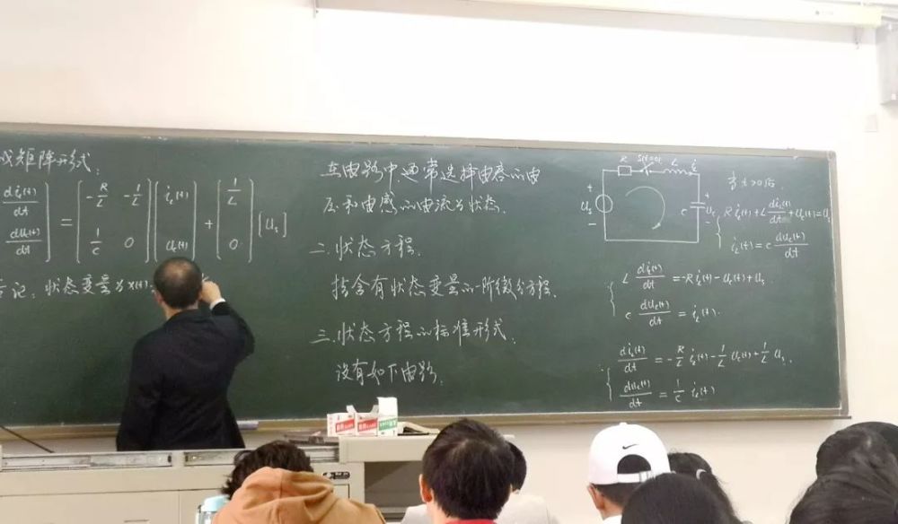 签名设计一笔教写过程_丢手绢教学教案教案_教案的教学过程怎么写