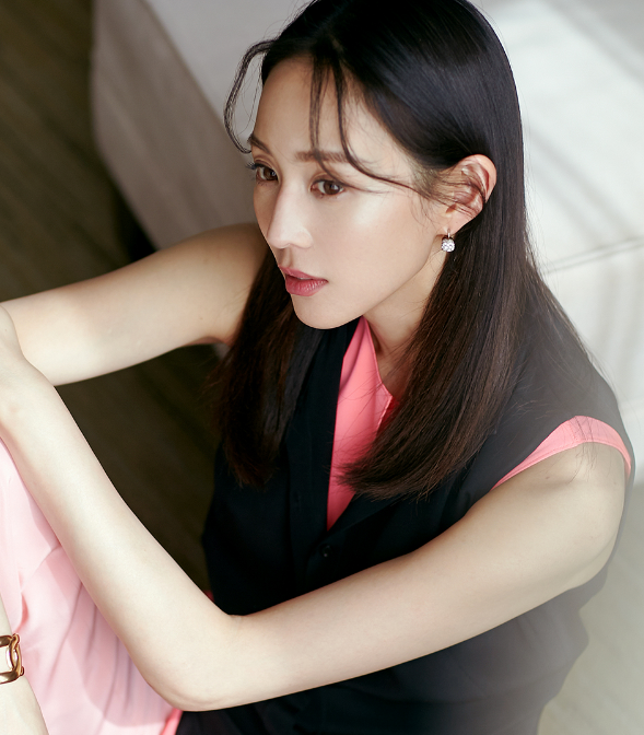 张钧甯写真图片壁纸,委婉温淑,优雅动人