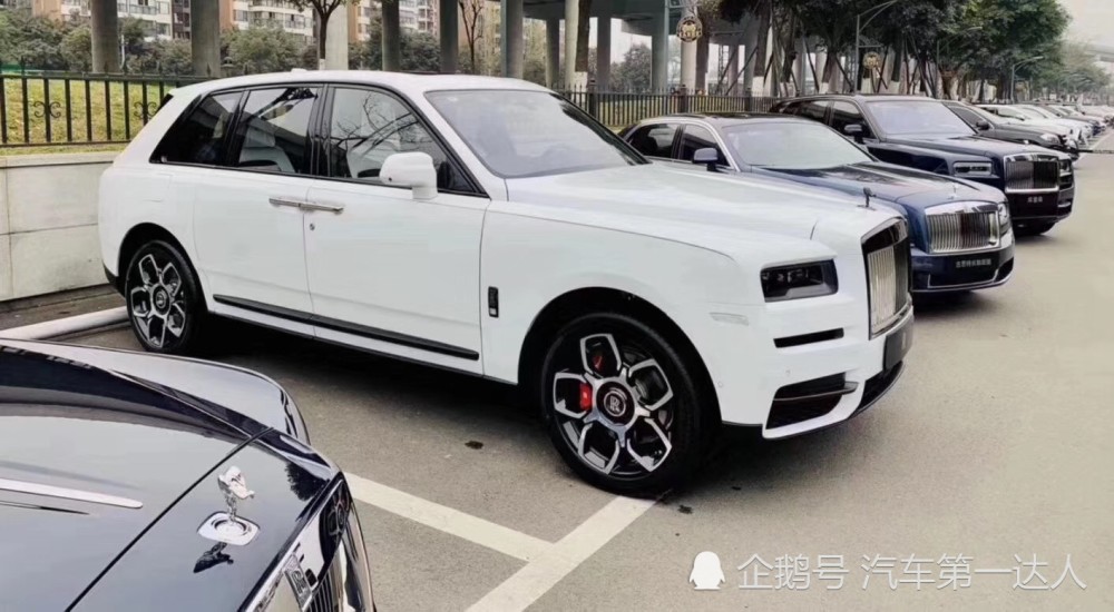 劳斯莱斯.库里南 cullinan black badge 白色