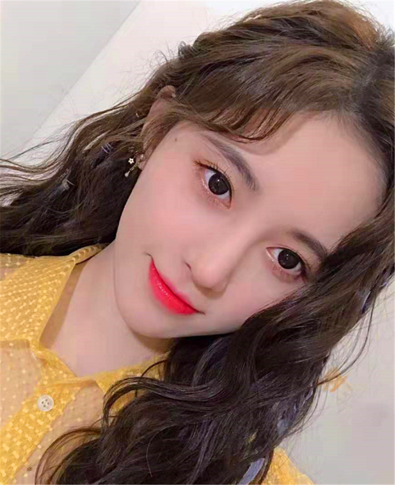 当女明星遇上泡面头,热巴呆萌,郑爽可爱,看到鞠婧祎:我先抱走啦!