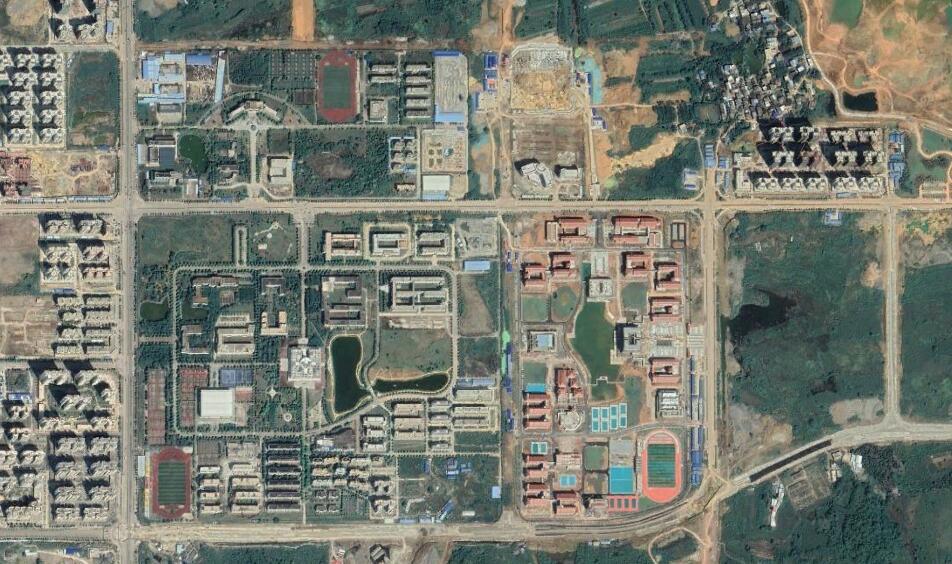 卫星上看广西崇左:老城区发展受限,城南新区规模较大