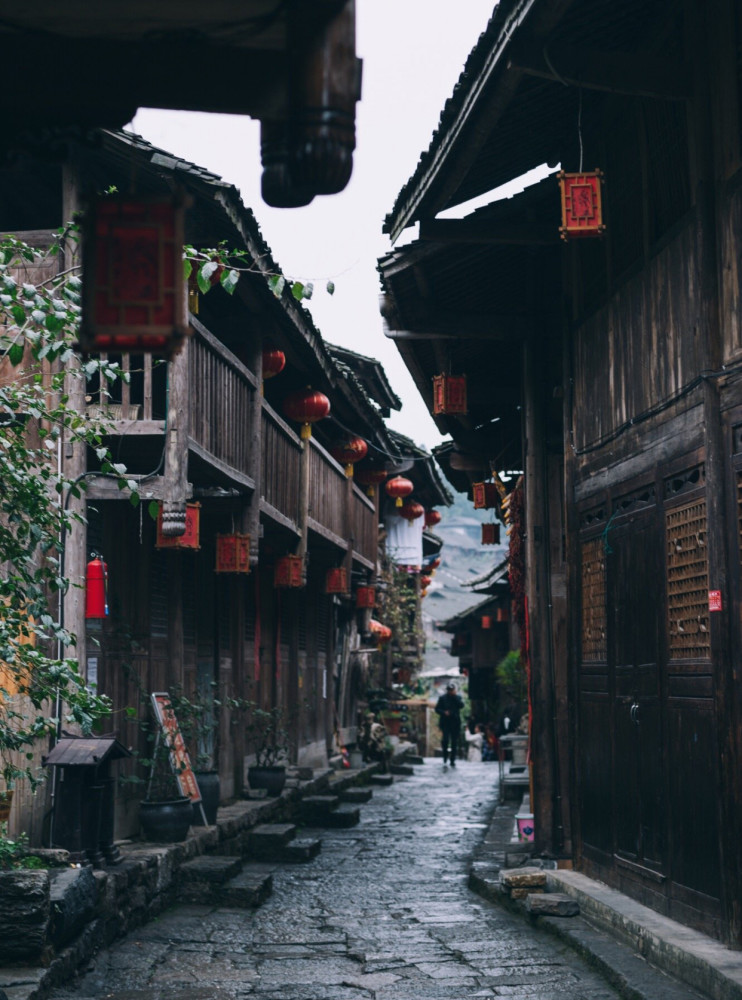 它是重庆第一历史文化名镇,吴冠中油画中的《老街》,却鲜有人知