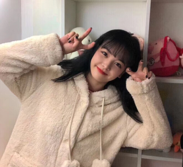 vip·超火·原宿风女生头像:往事随风,谈不上歉疚,谈不上既往不咎