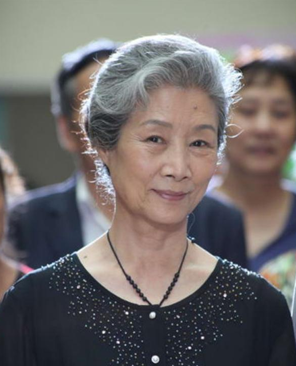 吕中国家一级演员夫妻49年无争吵何琳是她儿媳