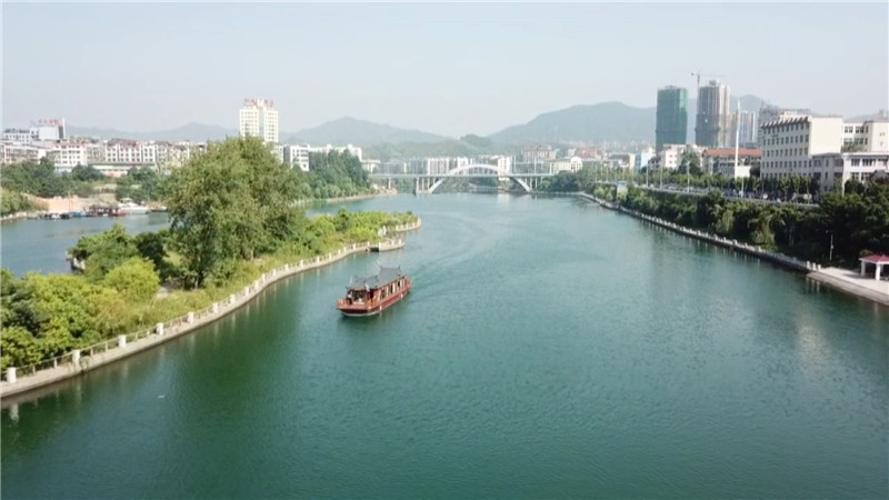 怀化鹤城区人口_怀化鹤城区图片