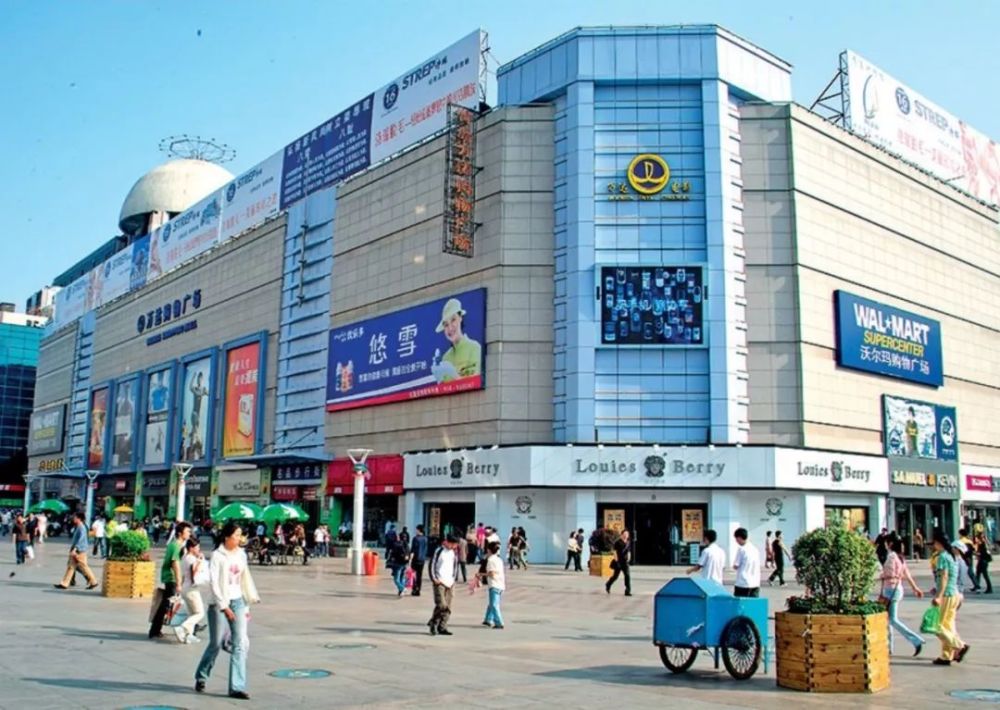 南昌八一万达广场2003年8月开业