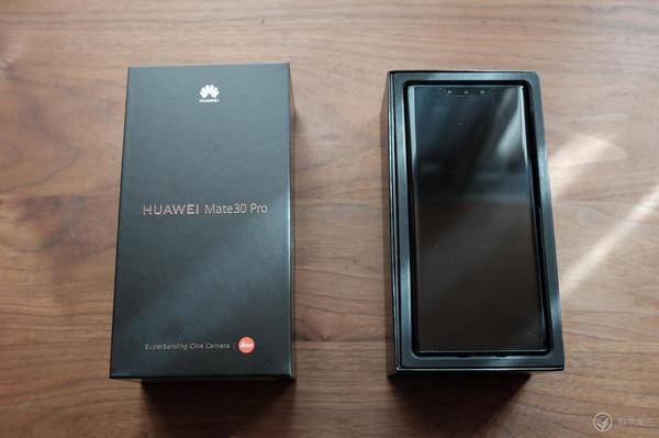 华为mate 30 pro 5g 青山黛伪开箱及使用体验