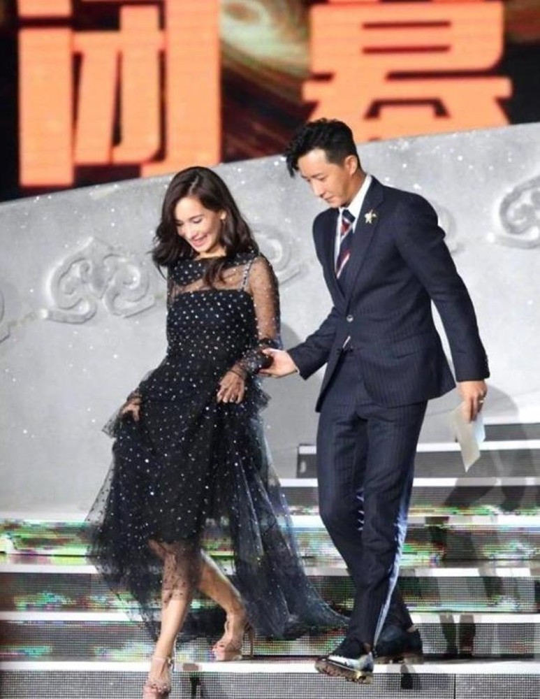 韩庚将于本月31日在新西兰大婚,妻子卢靖姗太美