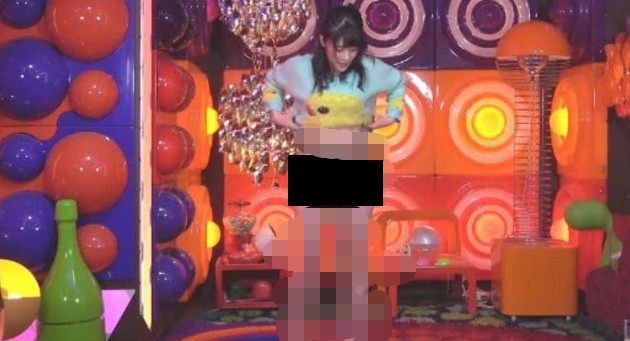 知名女星上节目不穿短裤就开始大秀舞蹈，一个“手滑”后惨了，啥都被人看光了...（组图） - 6