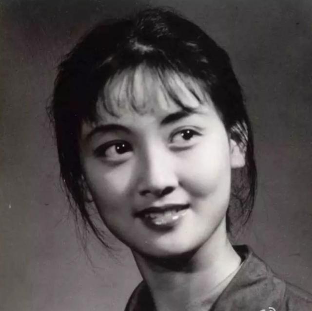 曾炸浮冰救科考船,也曾婚内出轨弃糟糠妻,张国立到底是怎样的人