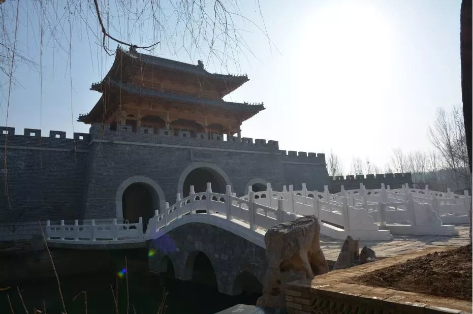 扩散:沂水"古城"建成这样了,过年还有庙会邂逅网红不倒女神