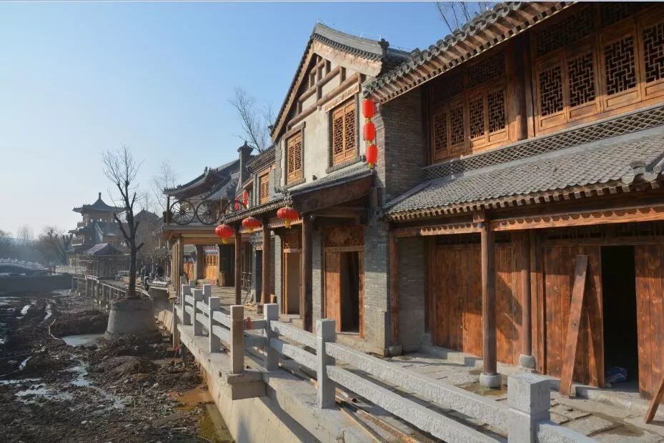 扩散:沂水"古城"建成这样了,过年还有庙会邂逅网红不倒女神