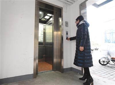 老楼加装电梯难题有待新“解法”