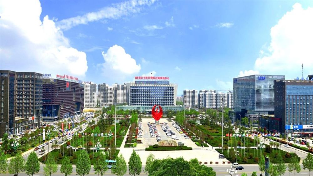 临沂的经济总量_临沂经济学校鸟瞰图