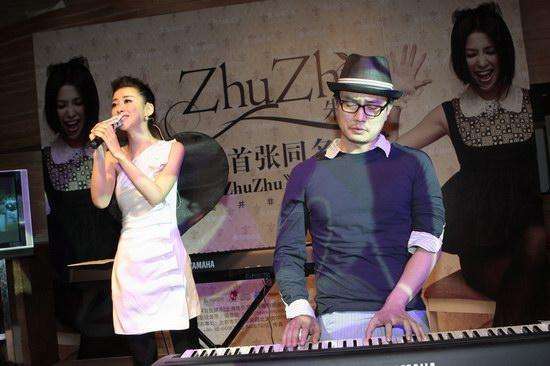 背景不输韩雪,颜值气场碾压蓝盈莹,35岁朱珠凭什么如此圈粉