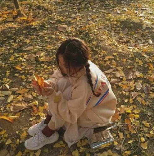 小学生:我的头像最酷炫,中学生:没我的霸气,大学生:都