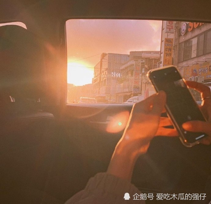 ins超火小清新背景图:希望所有烦恼,都离屏幕前的这个