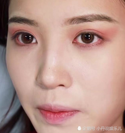 美妆博主仿妆"龙葵",开始:能不能行啊?看到最后:眼睛是精髓!