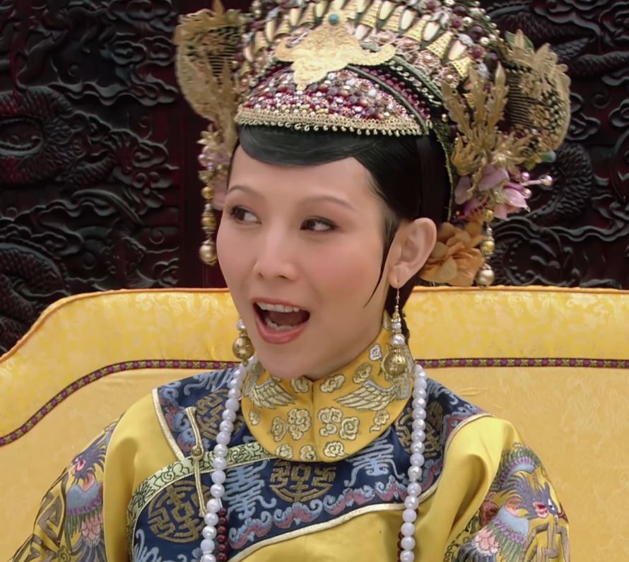 甄嬛传:三阿哥相亲现场,皇后为何叫来熹贵妃敬贵妃