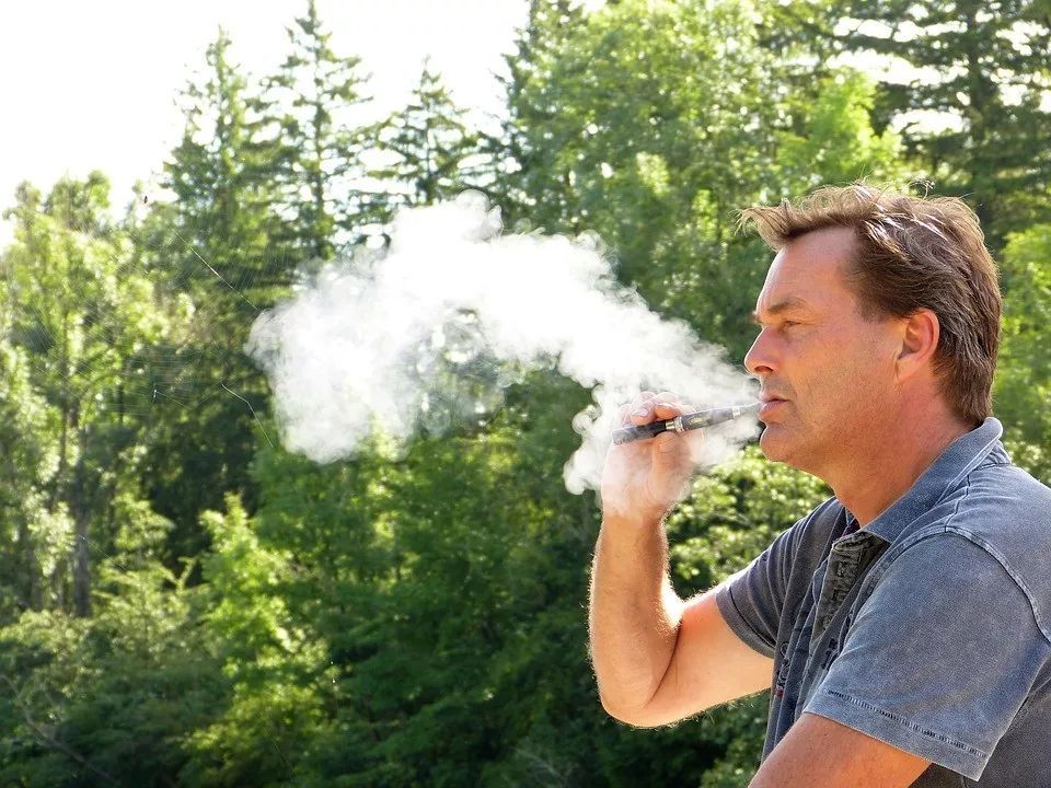 我国四成男性死于这些不健康的生活方式，你占几个？