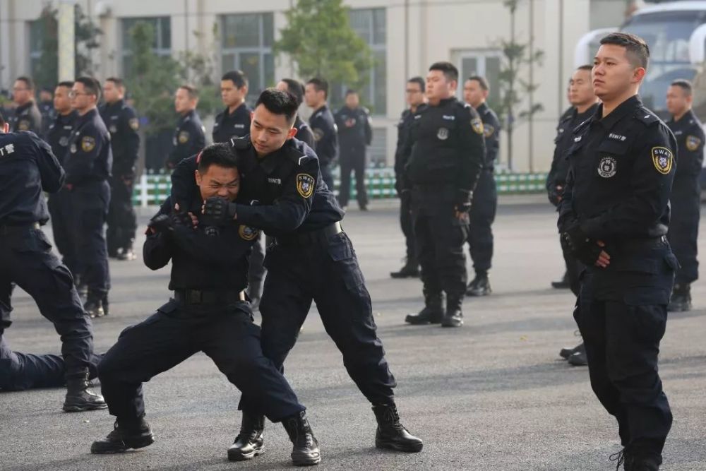 黄冈巡特警酷炫来袭,圆满收官!