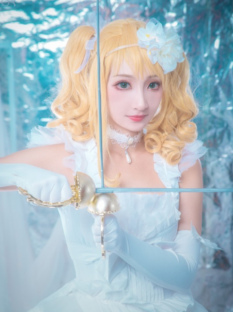 cosplay《黑执事》伊丽莎白·米多福特,柔美动人的金发少女