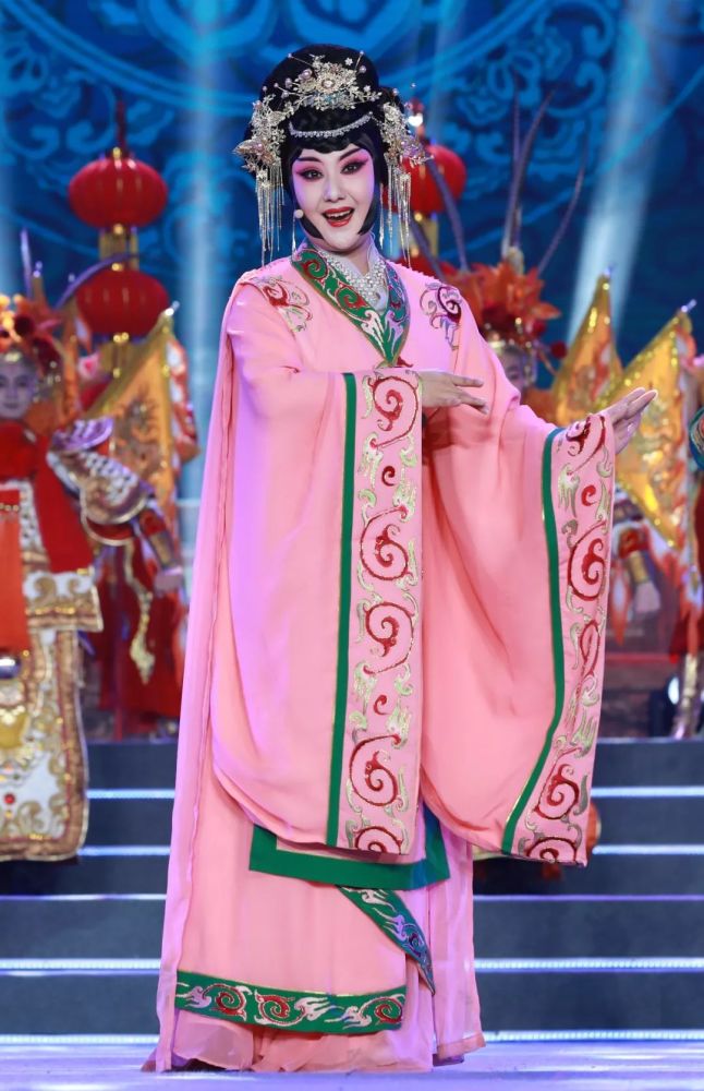 湖北卫视2020元旦戏曲晚会,今晚陪你跨年!
