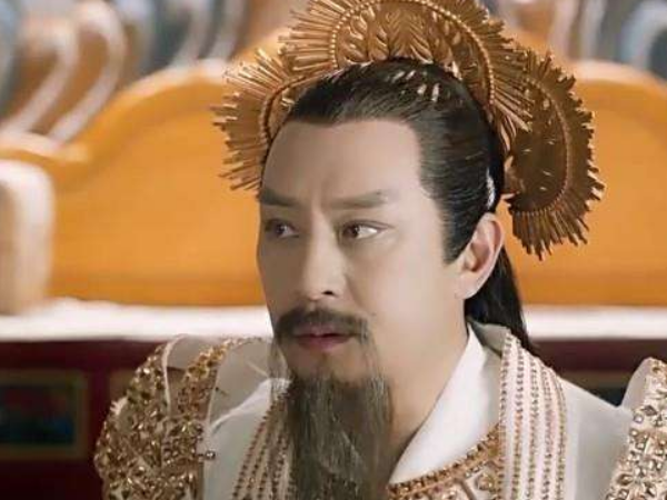 三生三世翼族有东皇钟狐族不养一兵一将天族为何却惧怕青丘