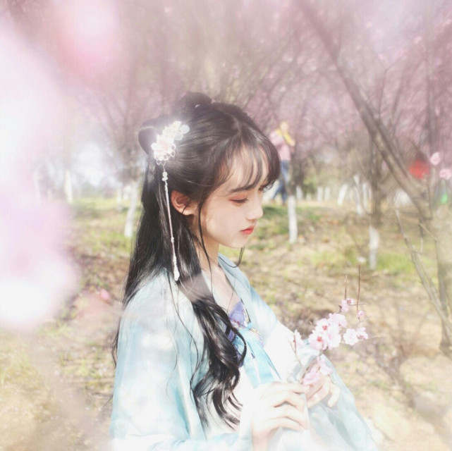 唯美·古风女生头像:不要胡思乱想,内心的难过就不会那么多