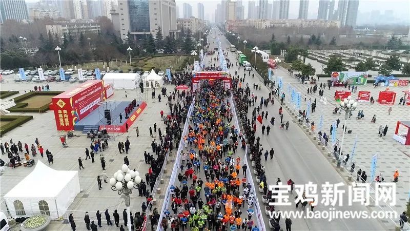 2020年无数个惊喜 现场视频 航拍组图 长按上图,前往宝鸡头条小程序