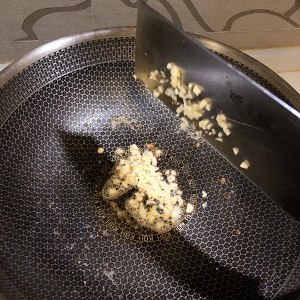 a做法做法,茄汁菜谱排骨蛋,简单鹌鹑美味,饿了就虎皮炖土豆简单的窍门营养图片