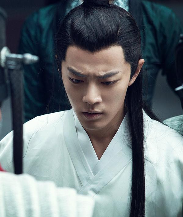 据悉,在电视剧《庆余年》中,肖战在剧中饰演庆国派往北齐舍生潜伏的