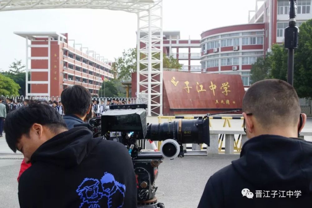 2020新年的第二天,美丽的子江中学校园再次迎来了一群"特殊的客人"