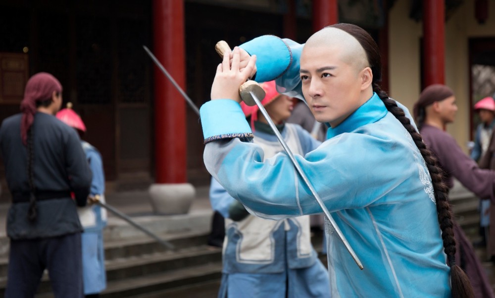 清朝首任"太子"褚英,被皇帝父亲处刑,后代还出了一位皇后