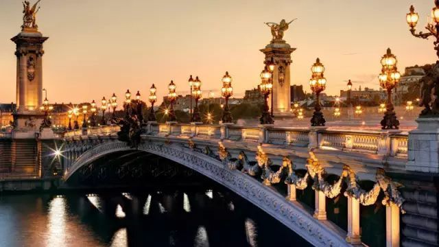 le pont alexandre iii 亚历山大三世桥