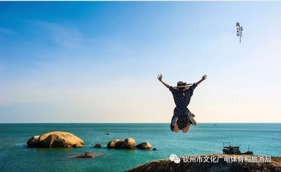 客栈临近三娘湾风景区天涯石,出门即见辽阔大海,交通便利,服务热情