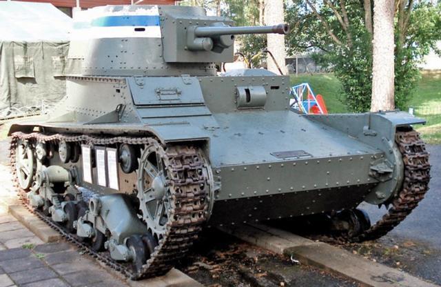 冬季战争中的父子大战芬兰维克斯6吨坦克大战苏联t26坦克