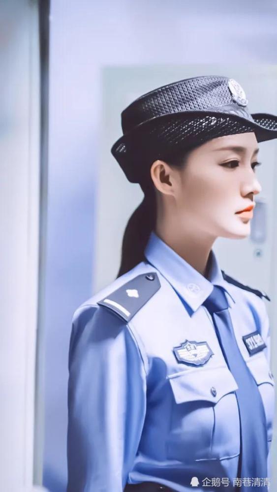 李沁化身"女警花",不再是柔弱的"林婉儿",而是帅气"女超人"!
